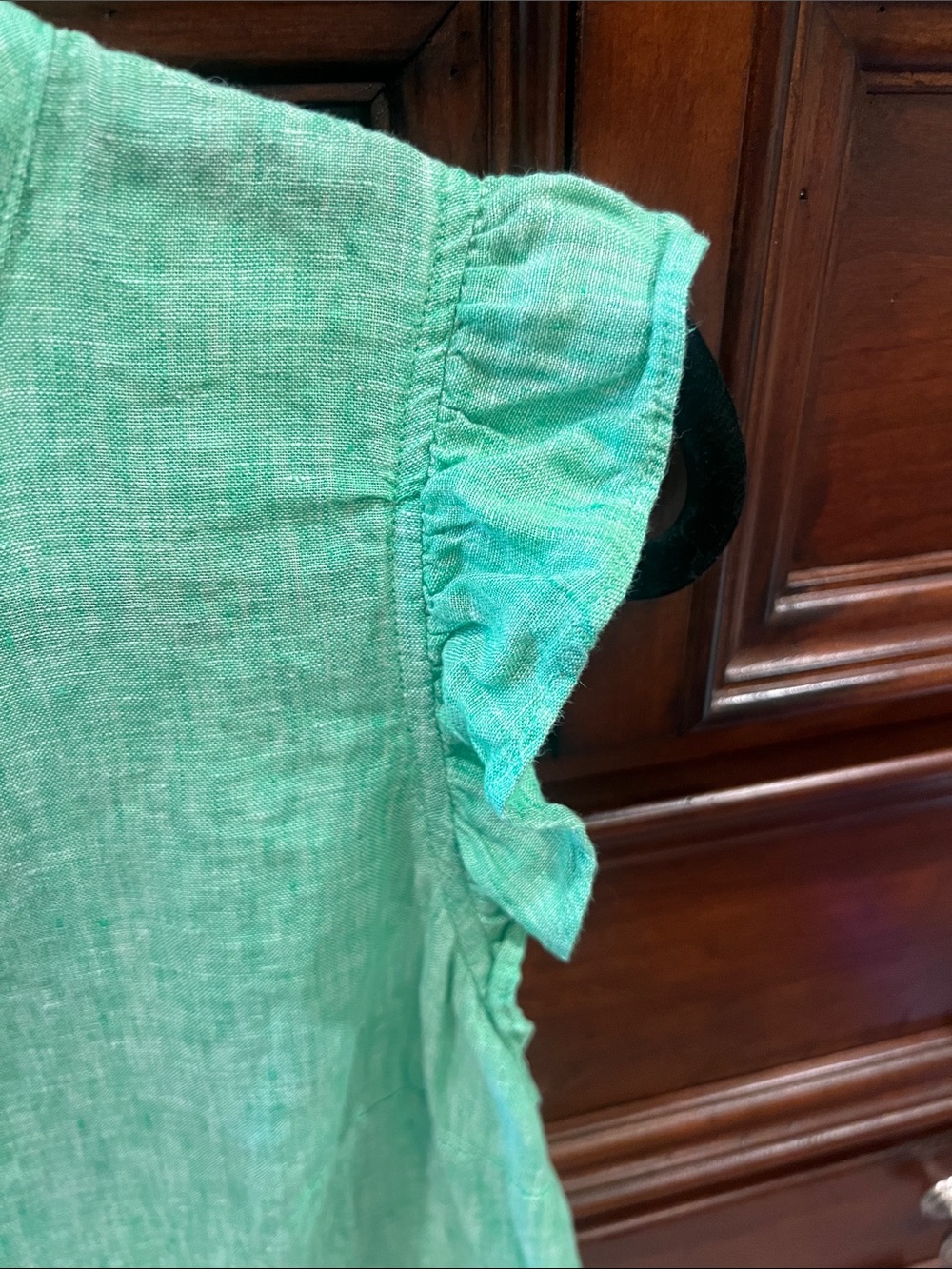 Light Green Button-Front Ruffle Sleeve Top - Picture 3 of 4